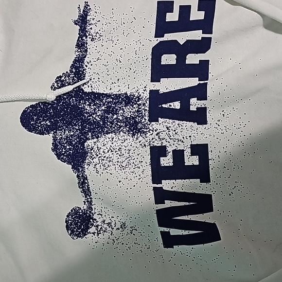 Sweatshirt - Picture 2 of 3